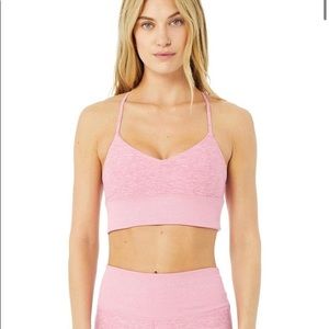 Alo Yoga 🧘🏻‍♀️ Supersoft Bra in 🦩 Flamingo